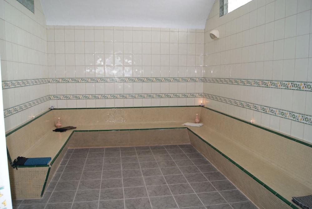 Hotel Le Grand Des Thermes Mezraia