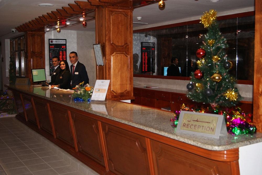 Hotel Le Grand Des Thermes