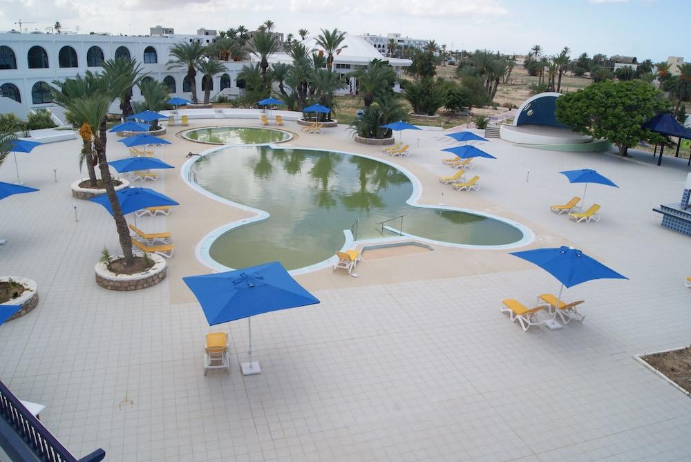 Le Grand Des Thermes 3*